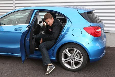 Mercedes A-Klasse, Rcksitz, Aussteigen