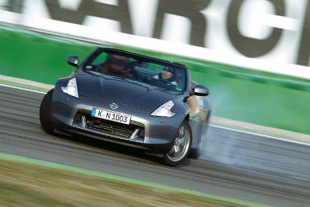 Nissan 370Z Roadster, Frontansicht, Driften