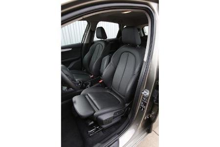 BMW 218i Active Tourer, Fahrersitz