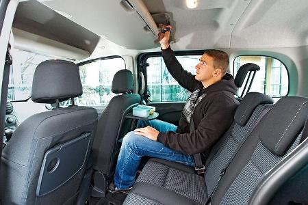 12/2012 ams27/2012, Vergleichstest Mercedes Citan 109 CDI Rückbank, Fond