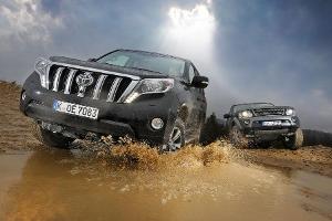 Land Rover Discovery gegen Toyota Land Cruiser