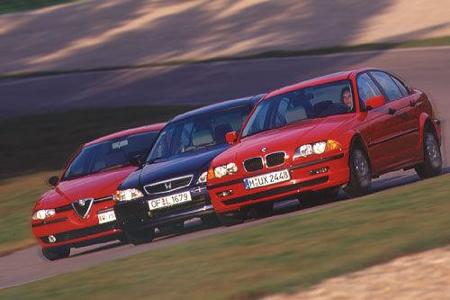 BMW 318i, Honda Accord 1.8i, Alfa Romeo 156 1.8 TS BMW 318i, Honda Accord 1.8i, Alfa Romeo 156 1.8 TS
