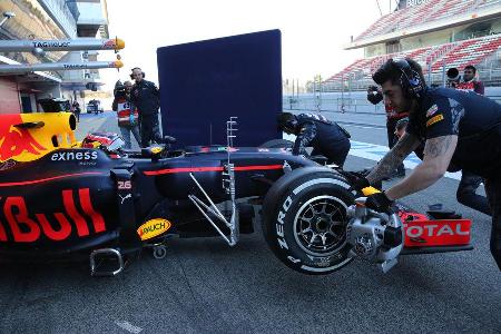 Daniil Kvyat - Red Bull - Barcelona - Formel 1-Test - 1. Mrz - 2016