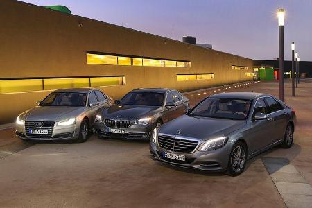 Mercedes S 500 4Matic, Audi A8 4.0 TFSI Quattro, BMW 750i Mercedes S 500 4Matic, Audi A8 4.0 TFSI Quattro, BMW 750i
