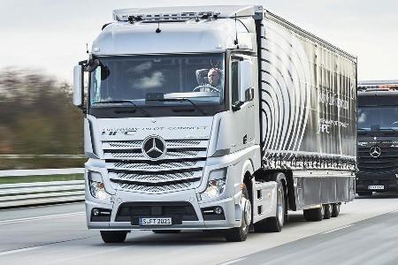 Mercedes Lkw-Vernetzung / autonomes fahren Mercedes Lkw-Vernetzung / autonomes fahren