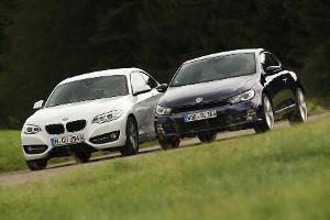 BMW 220i und VW Scirocco 2.0 TSI im Vergleich