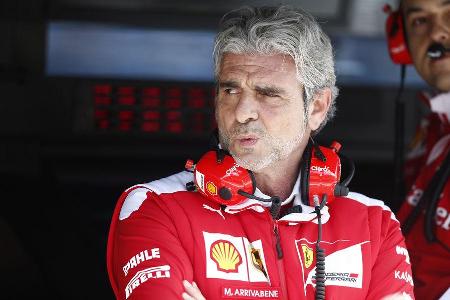 Maurizio Arrivabene - Ferrari - Formel 1 - GP Australien - Melbourne - 18. Mrz 2016