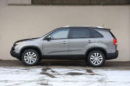Citroen C-Crosser, Kia Sorento