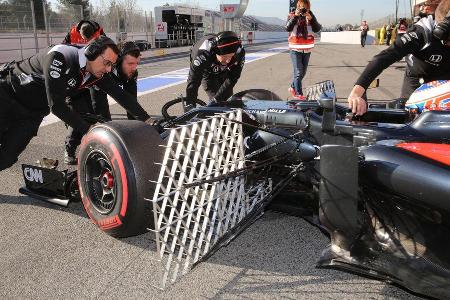 Jenson Button - McLaren - Formel 1-Test - Barcelona - 4. Mrz 2016