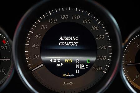 Mercedes CLS 250 CDI SB, Tacho, Display