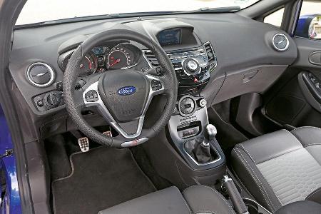 Ford Fiesta ST, Cockpit, Lenkrad