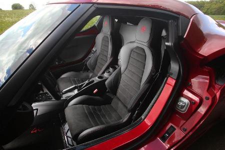 Alfa Romeo 4C, Fahrersitz