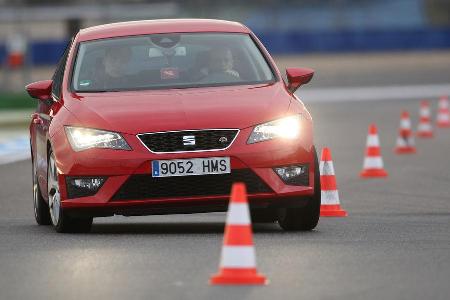 Seat Len 1.4 TSI FR, Frontansicht, Slalom