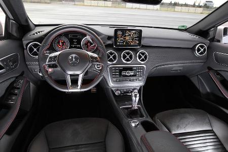 Mercedes A 200 AMG Sport, Cockpit