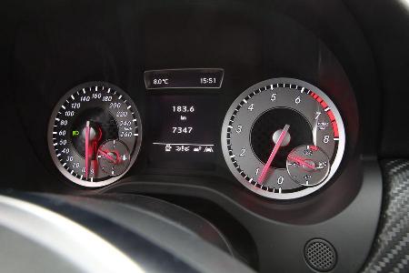 Mercedes A 200 AMG Sport, Rundinstrumente