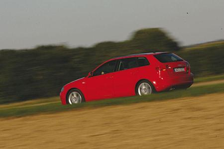 AUDI Der große Grill und die hohe Gürtellinie des A3 signalisieren Kraft