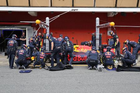 Red Bull - Formel 1 - Test - Barcelona - 2. Mrz 2016