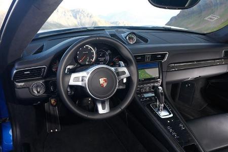Porsche 911 Turbo S, Cockpit