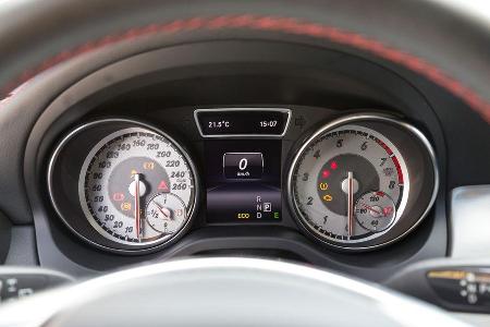 Mercedes GLA 250 4Matic, Rundinstrumente