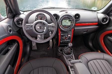 Mini Countryman JCW All4, Cockpit