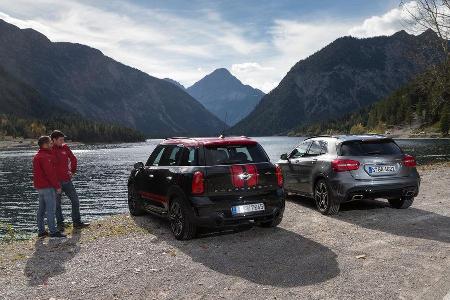 Mercedes GLA 250 4Matic, Mini Countryman JCW All4, Heckansicht
