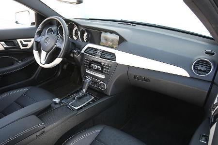 Mercedes C250 Coupe, Cockpit