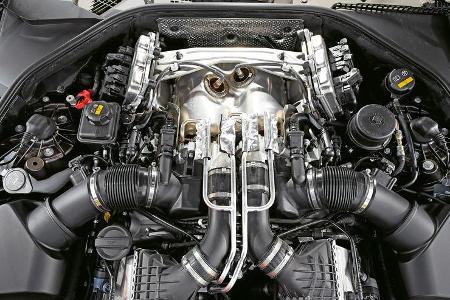 BMW M5 Competition, Motor