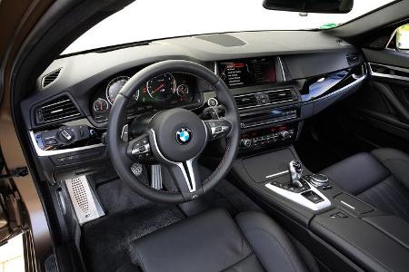 BMW M5 Competition, Cockpit