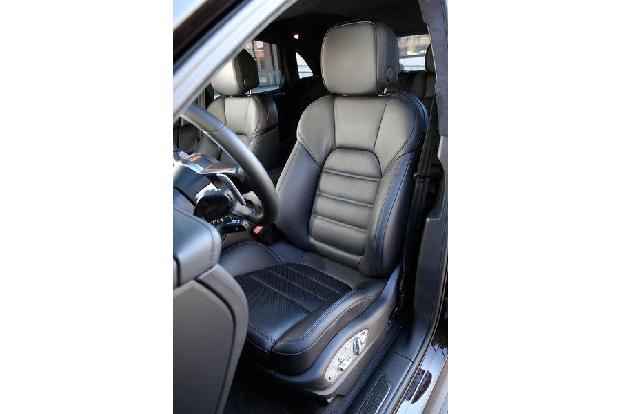 Porsche Macan, Fahrersitz