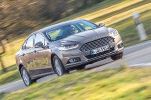 Ford Mondeo Hybrid (2015) im Test