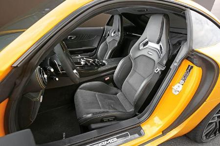 Mercedes-AMG GT S, Fahrersitz