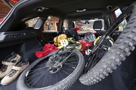 ams 1914, BMW 2er Active Tourer, Kofferraumtest