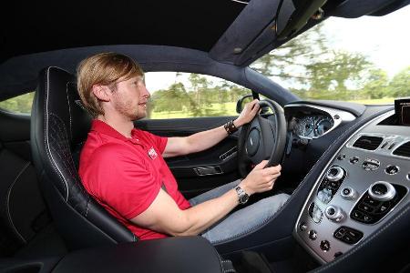 Aston Martin Vanquish Coup, Impression, Schottland