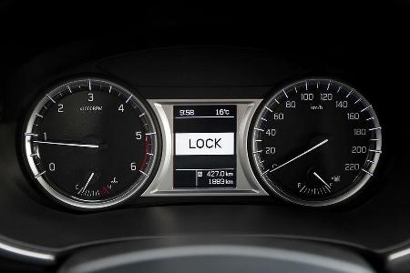 Suzuki Vitara 2015, Innenraum, Cockpit
