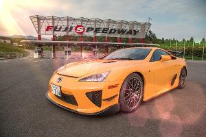 Lexus LFA im Fahrbericht