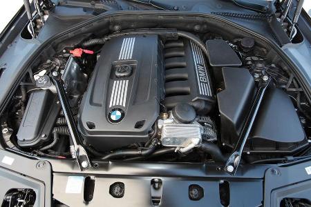 BMW 523i, motor
