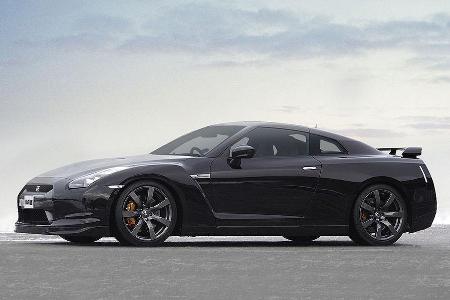 Ein neues Fahrwerk und mehr Leistung lassen den Nissan GT-R an Dynamik zulegen.