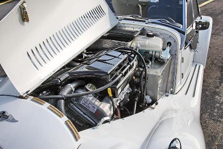 V6 mit drei Litern Hubraum und 204 PS finden sich unter der seitlich aufklappbaren Haube.
