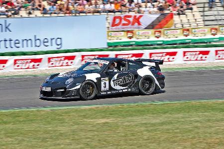 Zum einen präsentiert sich das Siegerauto des Tuner GP 2008, der Techart GTstreet RS, ...