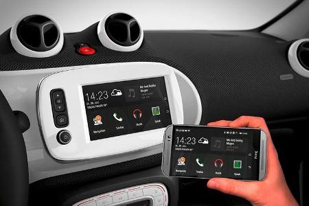 Zum neuen Modelljahr hat Smart die Kleinwagen Fortwo und Forfour überarbeitet. Zum Update-Programm gehören neue Farben, neue... Zum neuen Modelljahr hat Smart die Kleinwagen Fortwo und Forfour überarbeitet. Zum Update-Programm gehören neue Farben, neue...