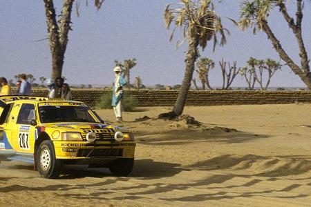 Andrea Zanussi auf Peugeot 205.