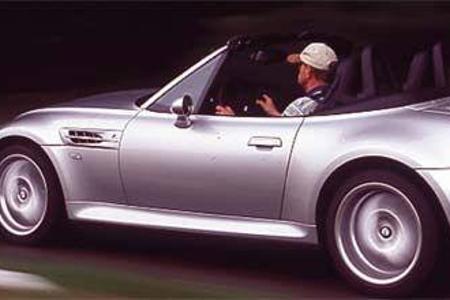Grimmige Optik, aber nicht albern: Der M Roadster wirkt klassisch und muskulös Grimmige Optik, aber nicht albern: Der M Roadster wirkt klassisch und muskulös