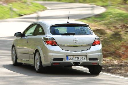 Kategorie viersitziges Coupé: Opel Astra OPC. Zeit: 8.36 min