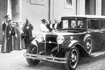 ... nach Rom gefahren worden, wo ihn Pabst Pius XI höchstpersönlich in Empfang nahm.