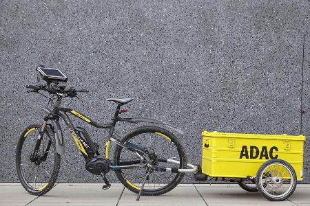 ADAC-Pannenhilfe mit E-Bike, Pedelec, Elektro-Bike, 04/2016