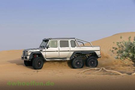 Mercedes G 63 AMG 6x6 in Dubai 2013