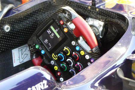 Toro Rosso - Lenkrad - Formel 1 - Technik - GP Bahrain 2016