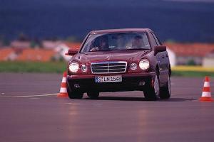 Mercedes E 320