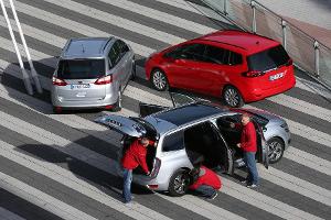 Citron Grand C4 Picasso BlueHDi 150, Ford Grand C-Max 2.0 TDCi:, Opel Zafira Tourer 1.6 CDTI