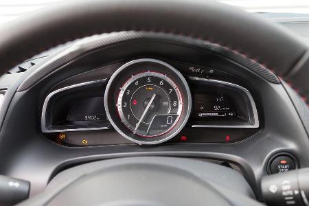 Mazda 3 Skyactive G 120, Rundinstrumente